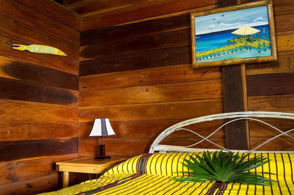 Itza Resort Long Caye Pokoj fotografie